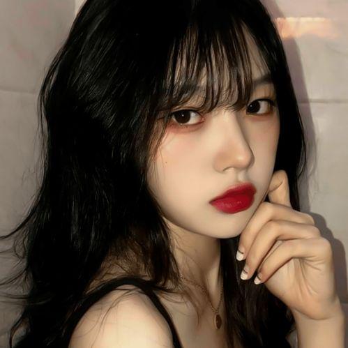 抖音娱乐吃瓜头像女生,揭秘网络红人的时尚魅力与神秘面纱”